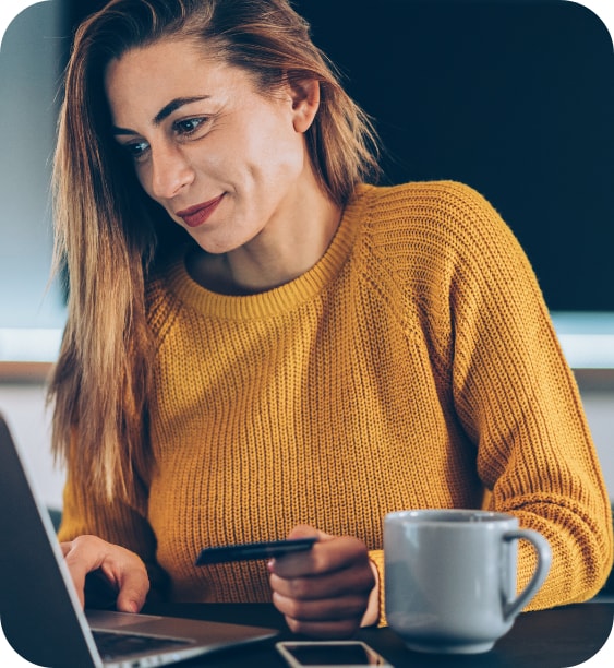 Tipa efectueaza plati online pe laptop acasa