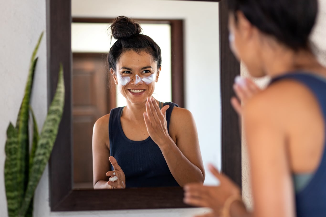 Rutina de skincare pe timp de vară: recomandări pentru sănătatea pielii tale