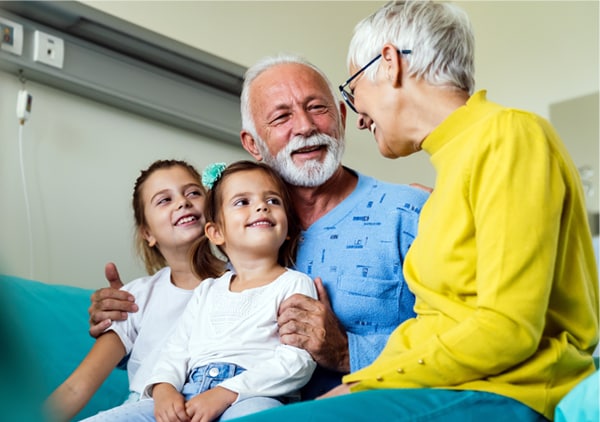 Indemnizatie pentru diagnosticul de cancer oferita prin asigurarea de viata Silver Care de la NN