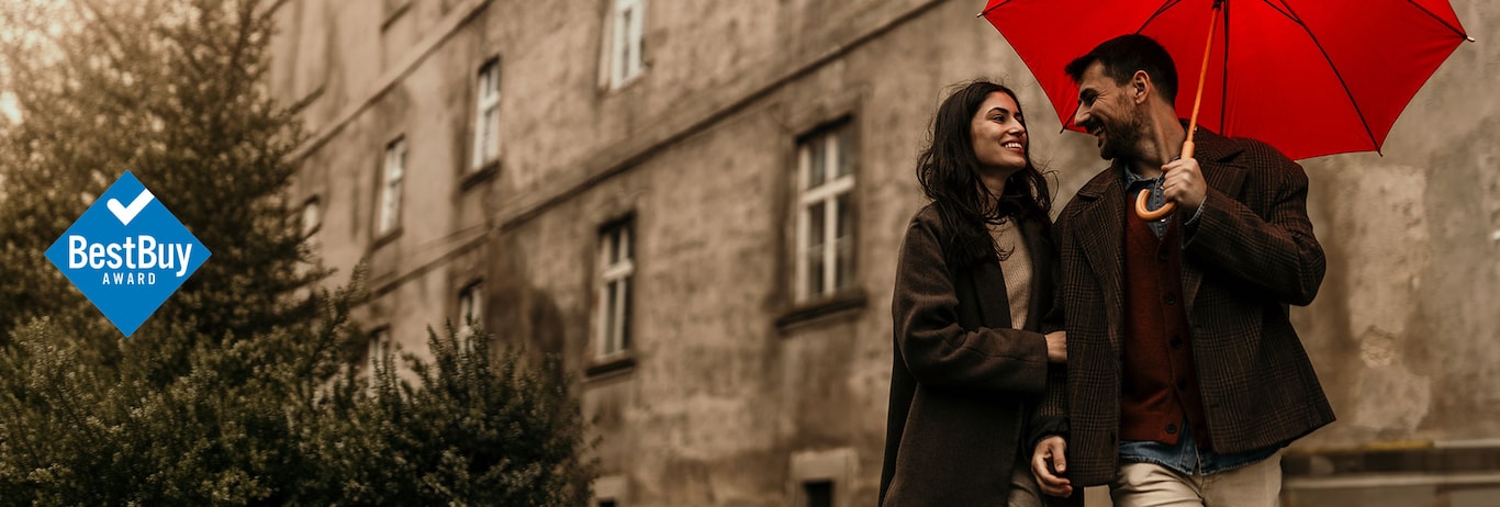 Cuplu tanar protejat cu asigurarea de viata de la NN