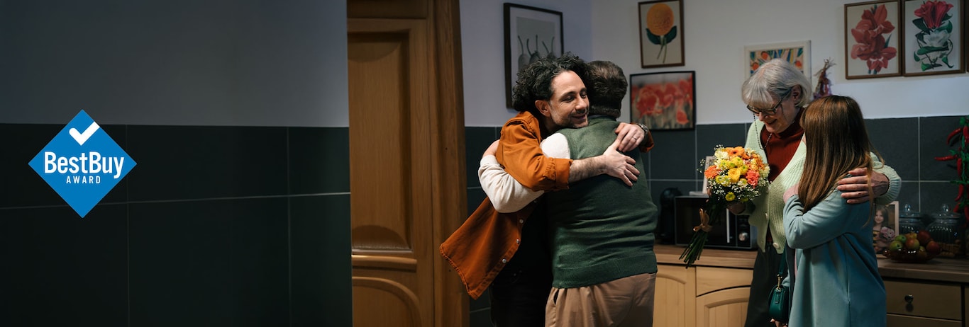 O familie fericita si protejata cu noua Asigurare de Viata de la NN Silver Care