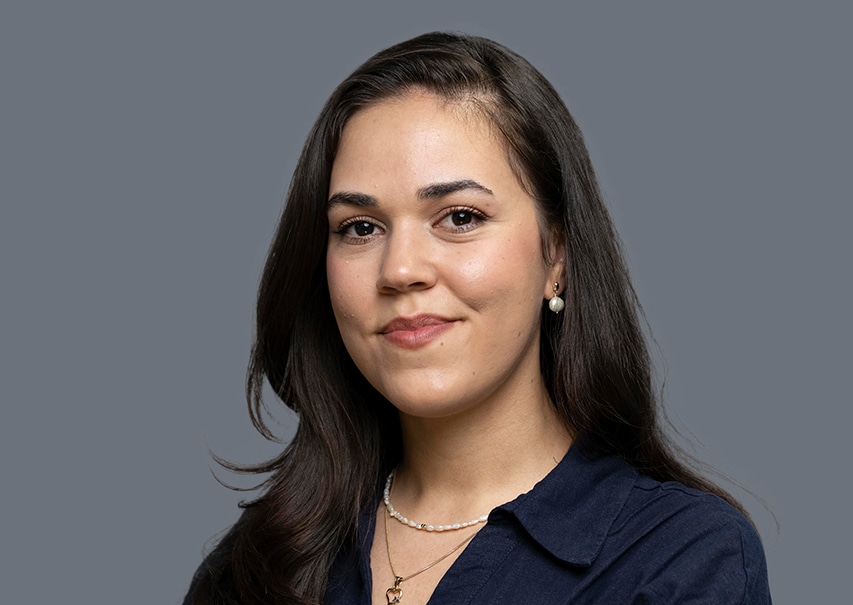 Nicole Erika Ștefana, consultant financiar NN